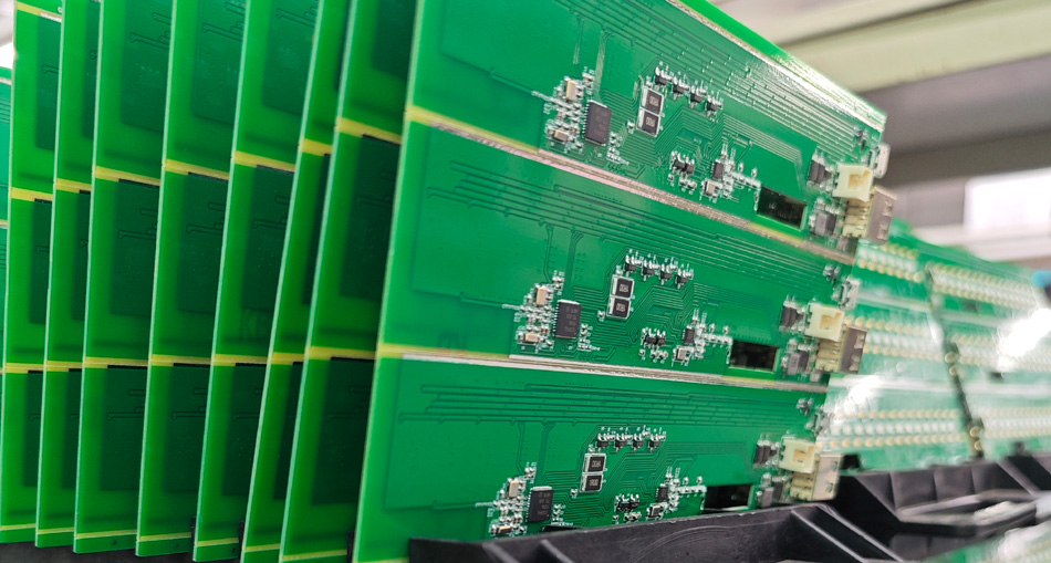 त्वरित प्रतिसाद: PCBA कारखाने तातडीच्या ऑर्डरचे वितरण चक्र कसे कमी करू शकतात?