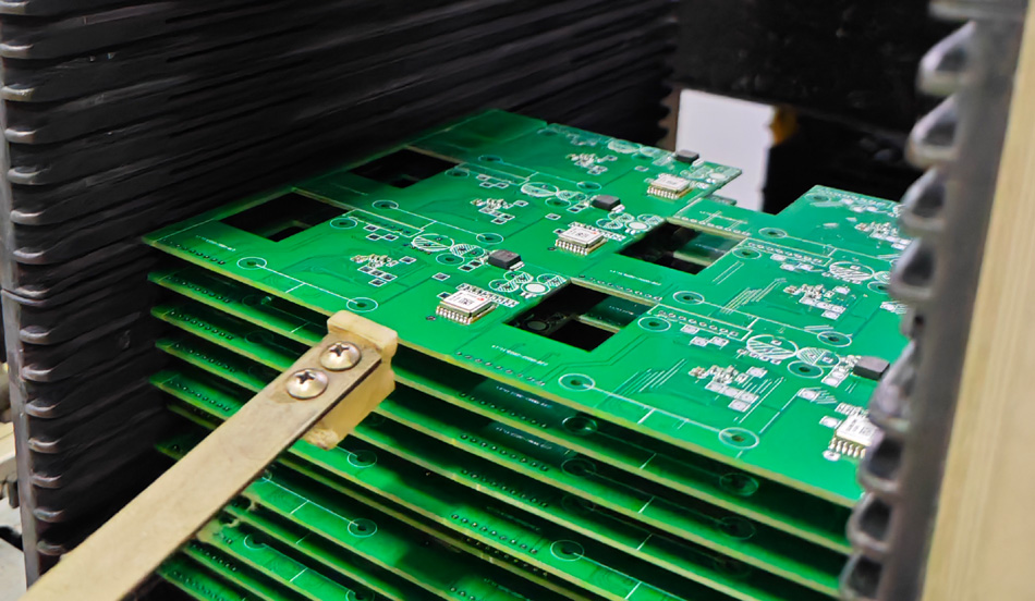 PCBA कारखान्यांमधील ऑटोमेशन लेव्हलचा मोठ्या प्रमाणावर उत्पादनावर होणारा परिणाम