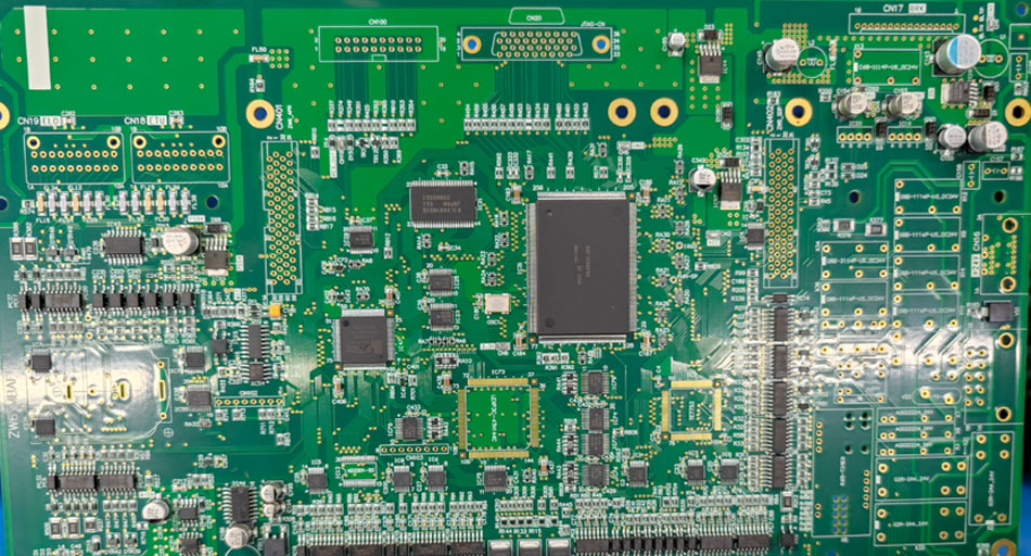 पीसीबीए कारखाने ग्रीन मॅन्युफॅक्चरिंग स्ट्रॅटेजीद्वारे पर्यावरणीय आव्हानांना कसे सामोरे जाऊ शकतात?