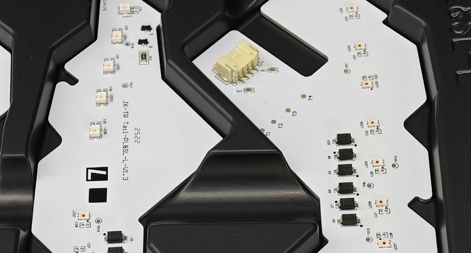 PCBA कारखान्यांसाठी खर्च नियंत्रण आणि दीर्घकालीन भागीदारी धोरणांवर चर्चा करणे