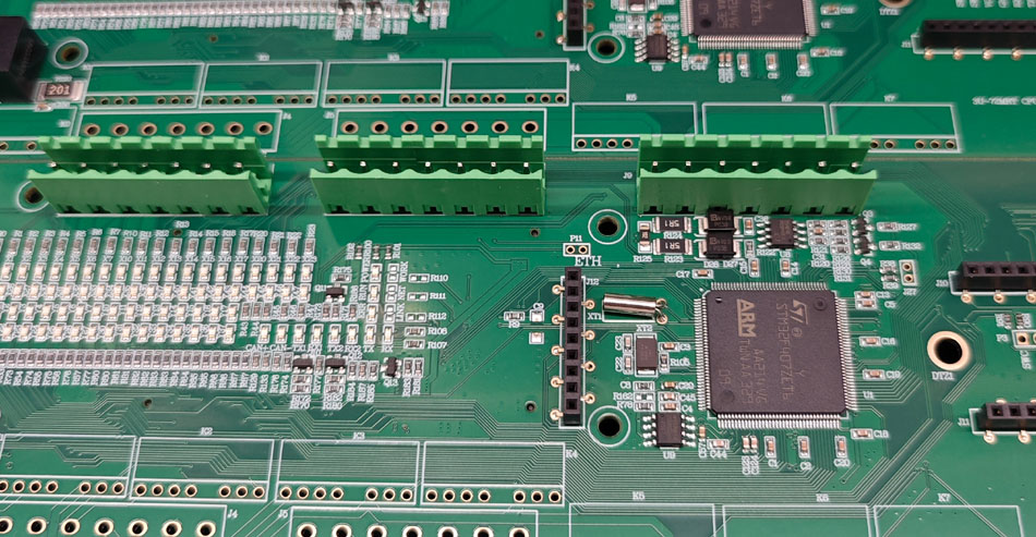PCBA कारखाने गर्दीच्या ऑर्डरची आव्हाने कशी पूर्ण करू शकतात?