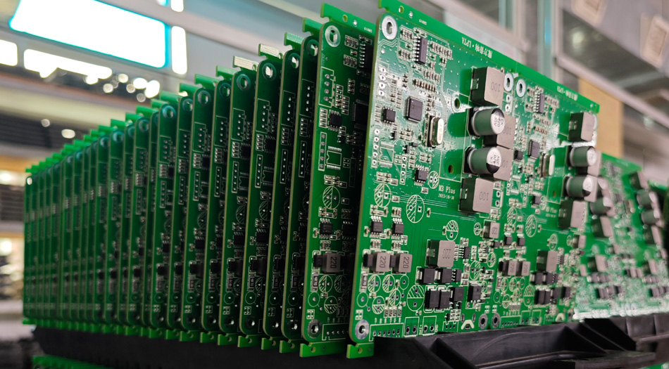 वैद्यकीय उपकरणे PCBA फॅक्टरी क्षमता व्यवस्थापन: ऑर्डर चढउतारांचा सामना करण्यासाठी धोरणे